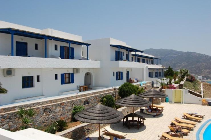 Kolitsani View Hotel Ios Chora Exterior photo